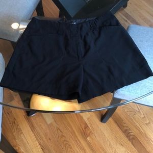 Black Nike Golf Sz 4 shorts